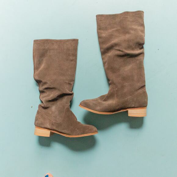 Charles By Charles David Brown Heeled Boots - Picture 3 of 6